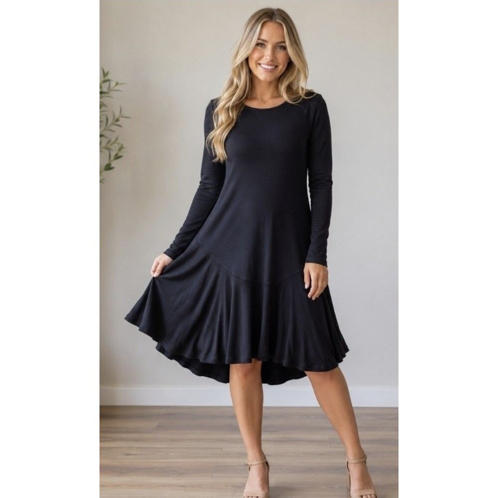 Karen Kane Black Dress Women Size Large Fit Flare Long Sleeve Asymetrical Hem